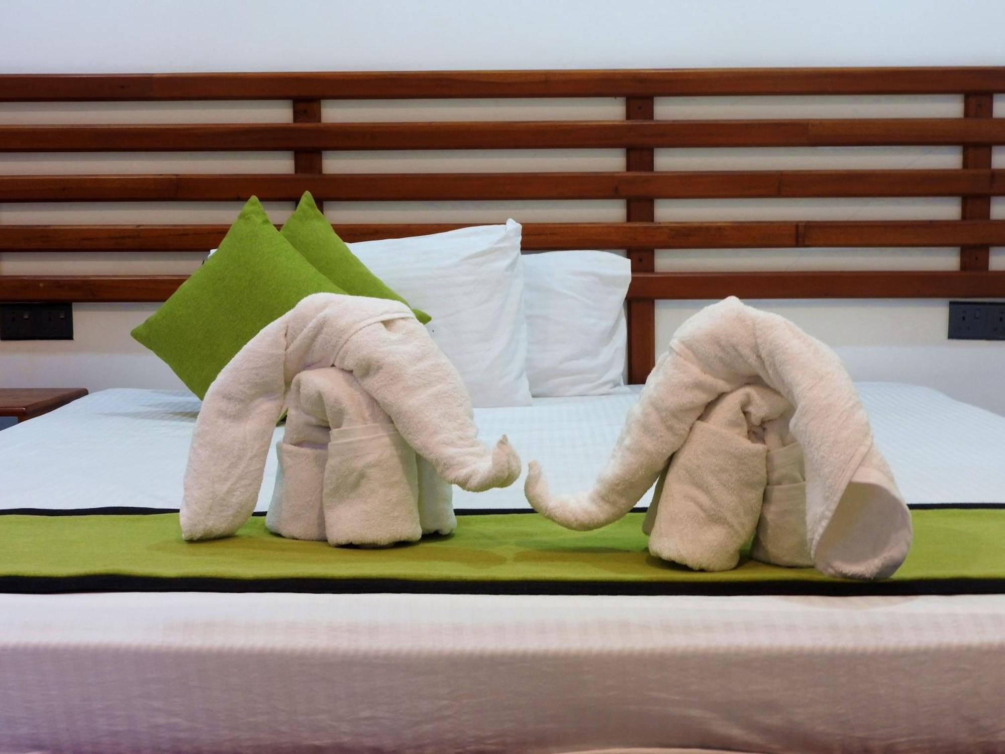 Green Heaven Resort Канди Экстерьер фото